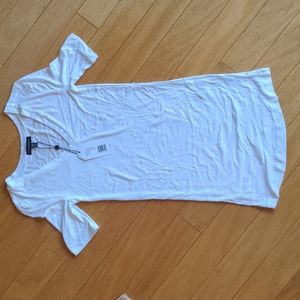 NWT Universal Standard Foundation Tee 4XS